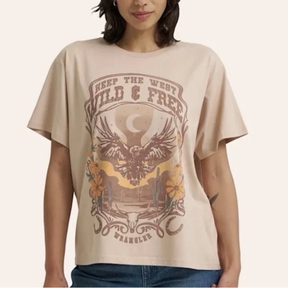 Womens Wrangler Wild & free Graphic Tee - Short Sleeve, medium